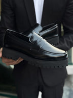 BLACK CHUNKY PENNY LOAFERS – CLASSIC & STYLISH